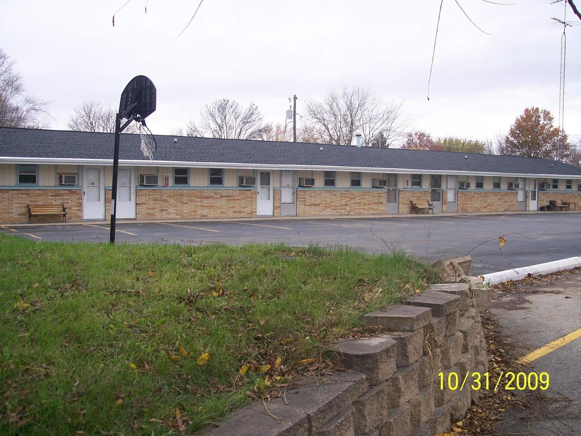 Grand View Motel Beaver Dam Экстерьер фото