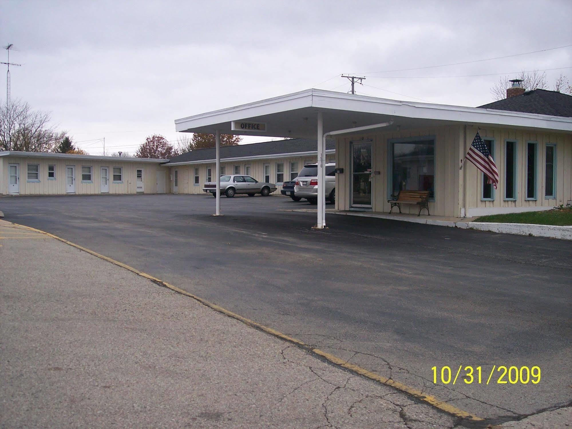 Grand View Motel Beaver Dam Экстерьер фото