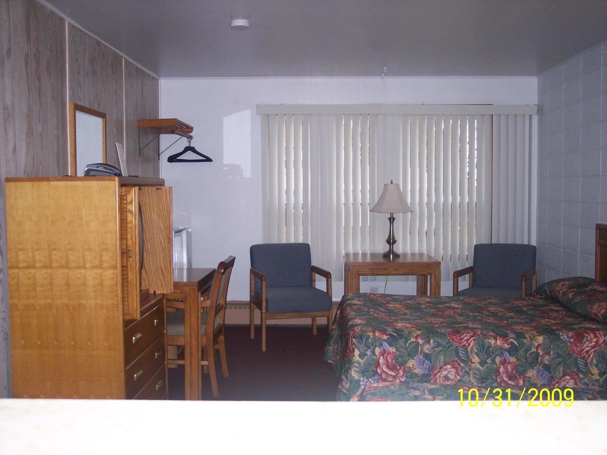 Grand View Motel Beaver Dam Экстерьер фото